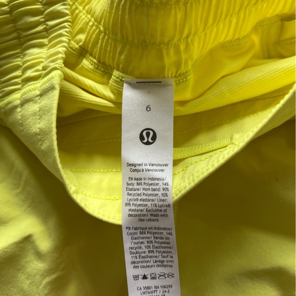 Hotty hot shorts 4” - Picture 3 of 4